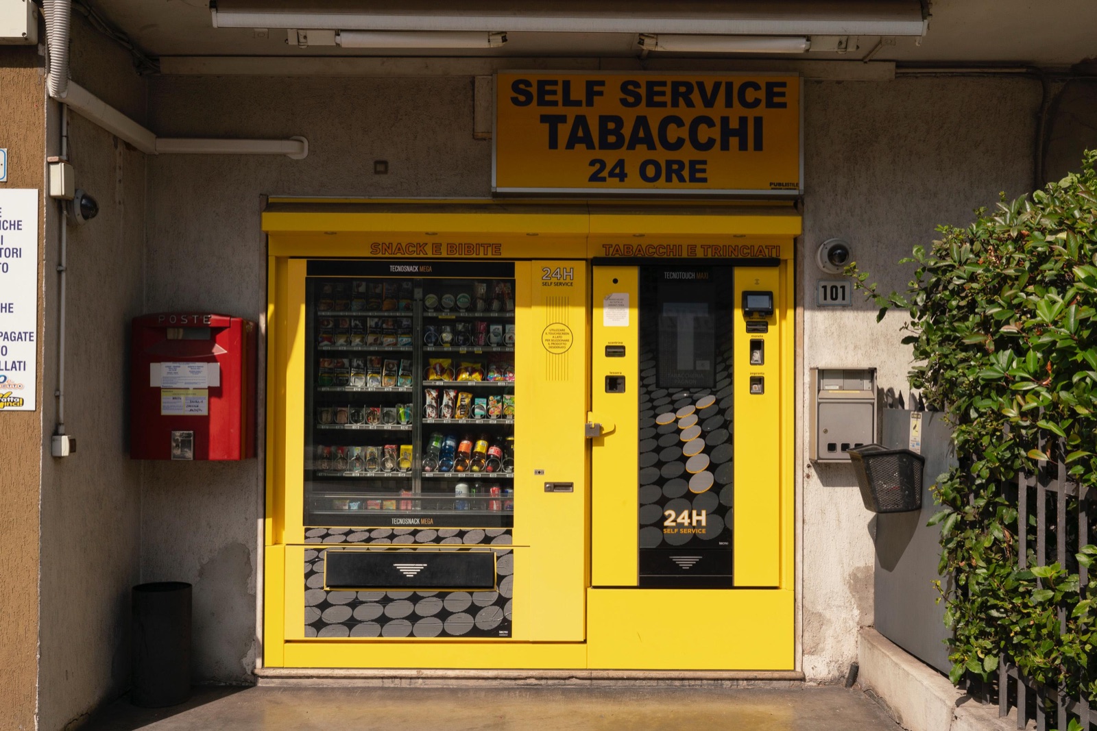 Distributore automatico self service 24 ore della Tabaccheria Pagnon